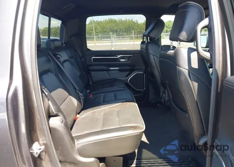 2021 Ram 1500 Laramie 4X4 5'7 Box из США, поврежденный, VIN 1C6SRFJT3MN581701